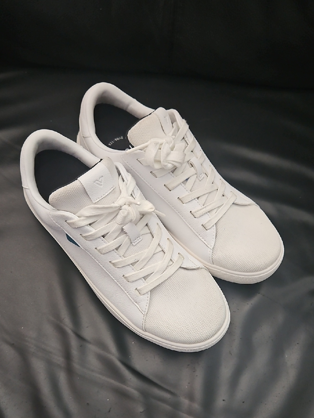 Vessi Womens Sz W7 US  100% Waterproof Soho Sneakers Shoes